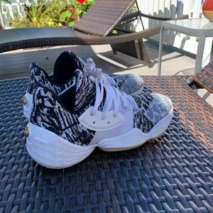 James harden basketball shoes. size 10.5.